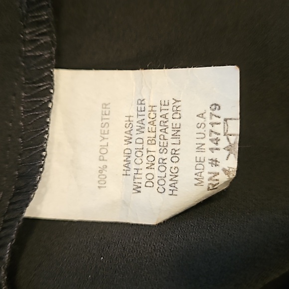 💕VERONICA M💕 Sleeveless Halter Top ~ Black Small S NWOT - Picture 6 of 6